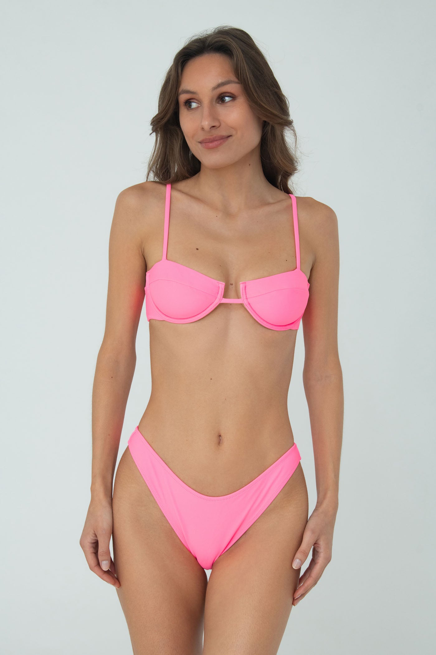 Lola Bottom (Bubble Gum)