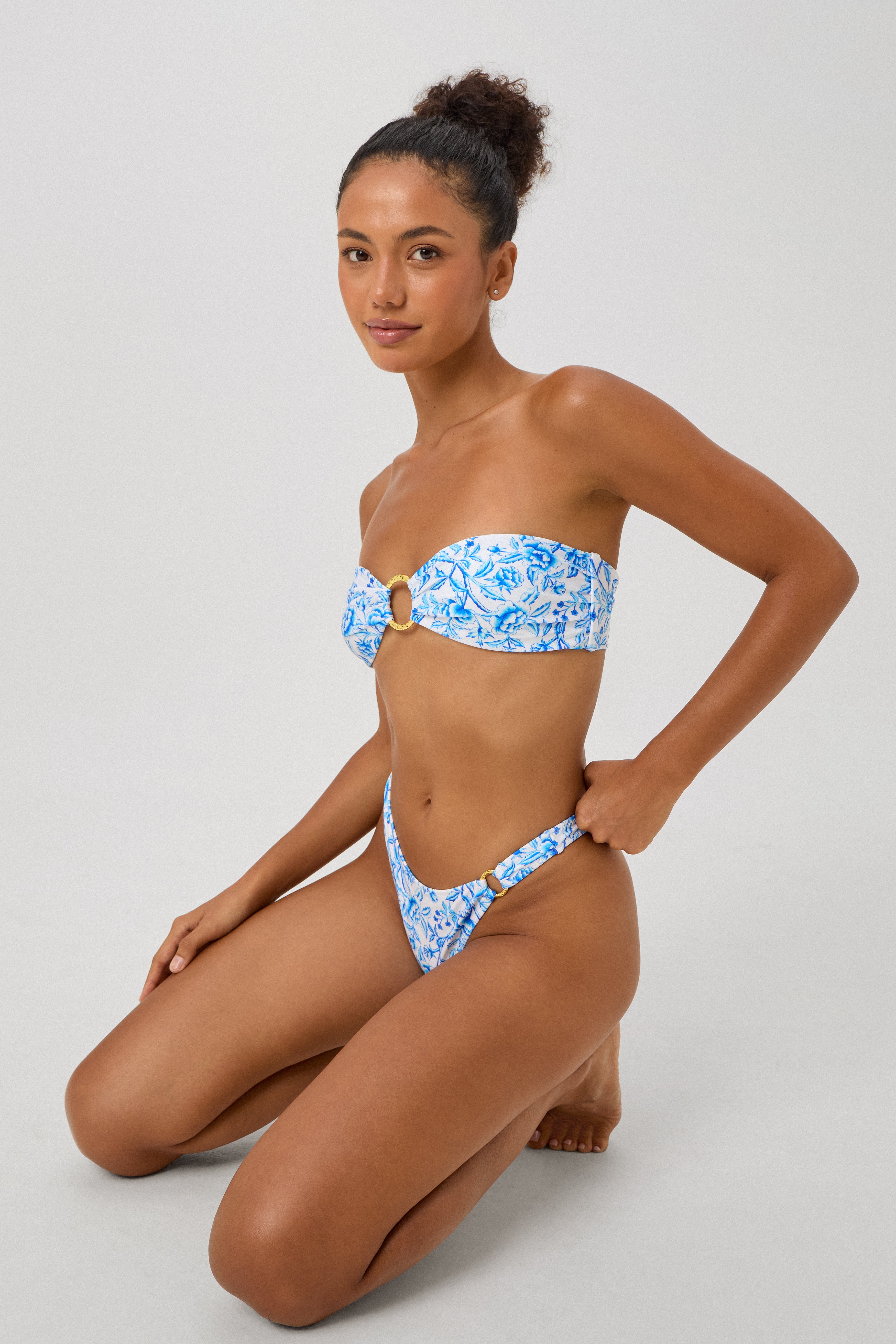 Hana Bottom (Fantasy)